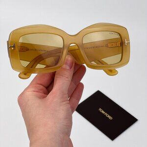 Tom Ford VENETIA FT1218 39E Women’s Rectangle Sunglasses Yellow Brown AUTHENTIC